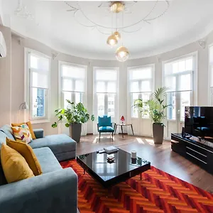  Apartment Fandango By Halu!, Gorgeous Neoclassical Next To Metro Station